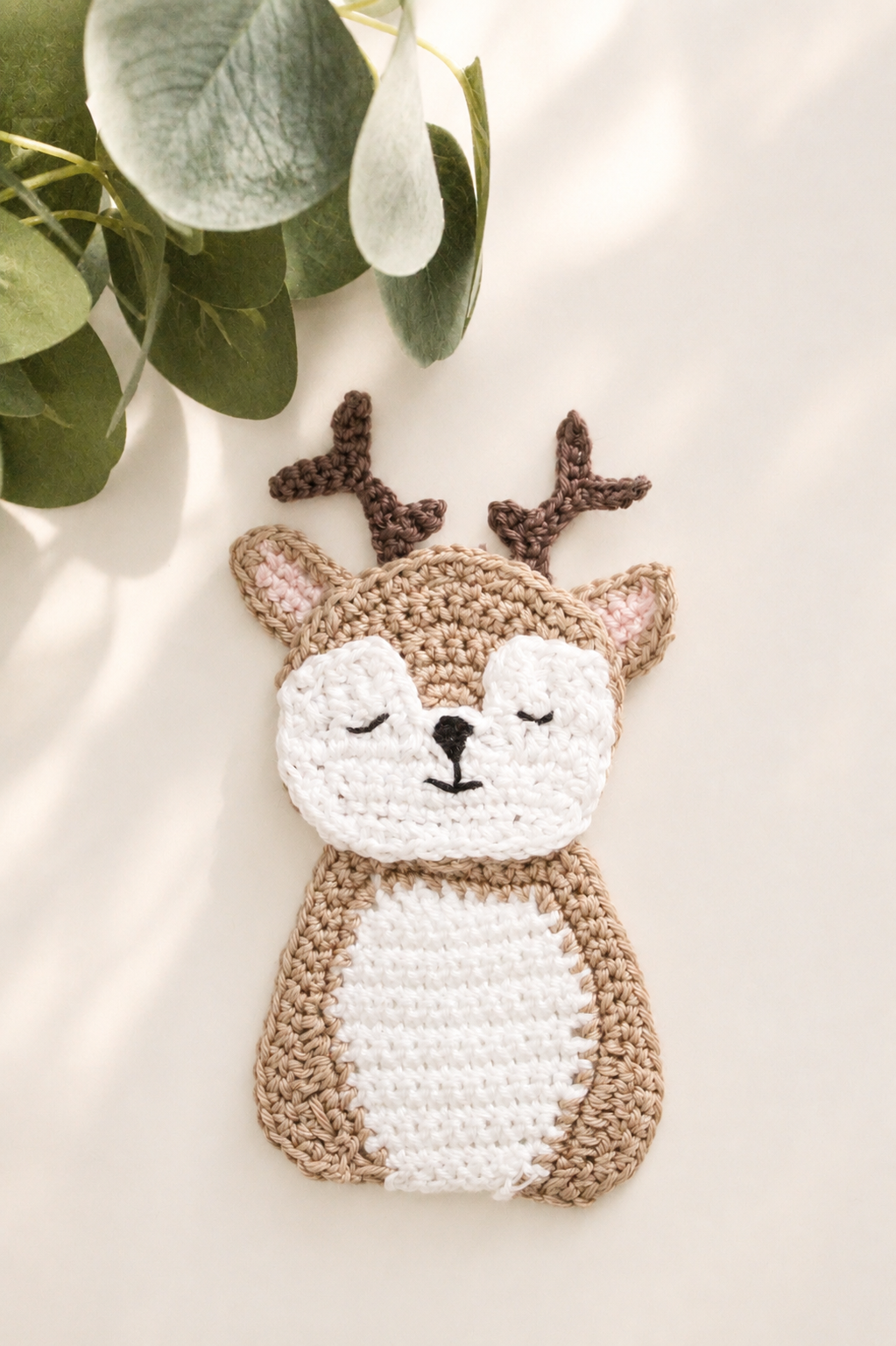 Dina the Deer Appliqué Crochet Pattern